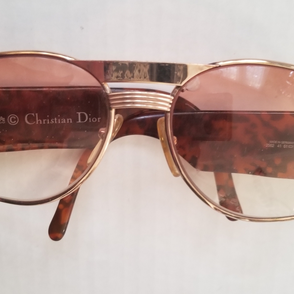 Vtg Christian Dior Logo 2562  Gold/Tortoise Sunglasses Gradient UV Lens RARE!